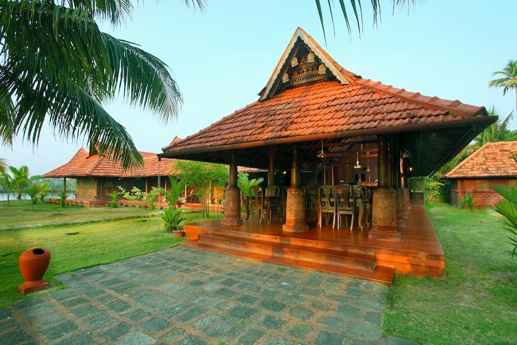 Kondai Lip Backwater Heritage Resort Kochi Exterior photo