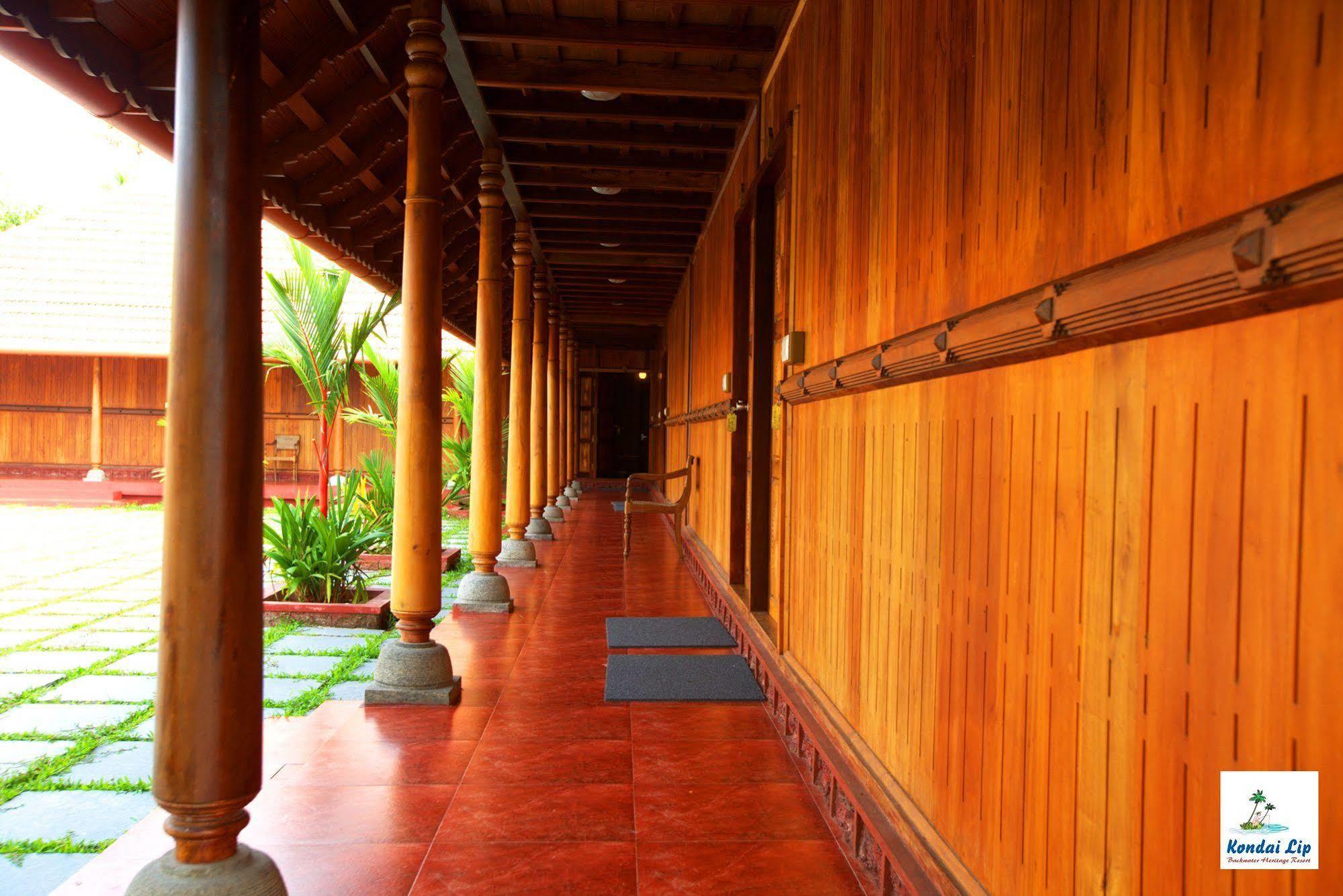 Kondai Lip Backwater Heritage Resort Kochi Exterior photo