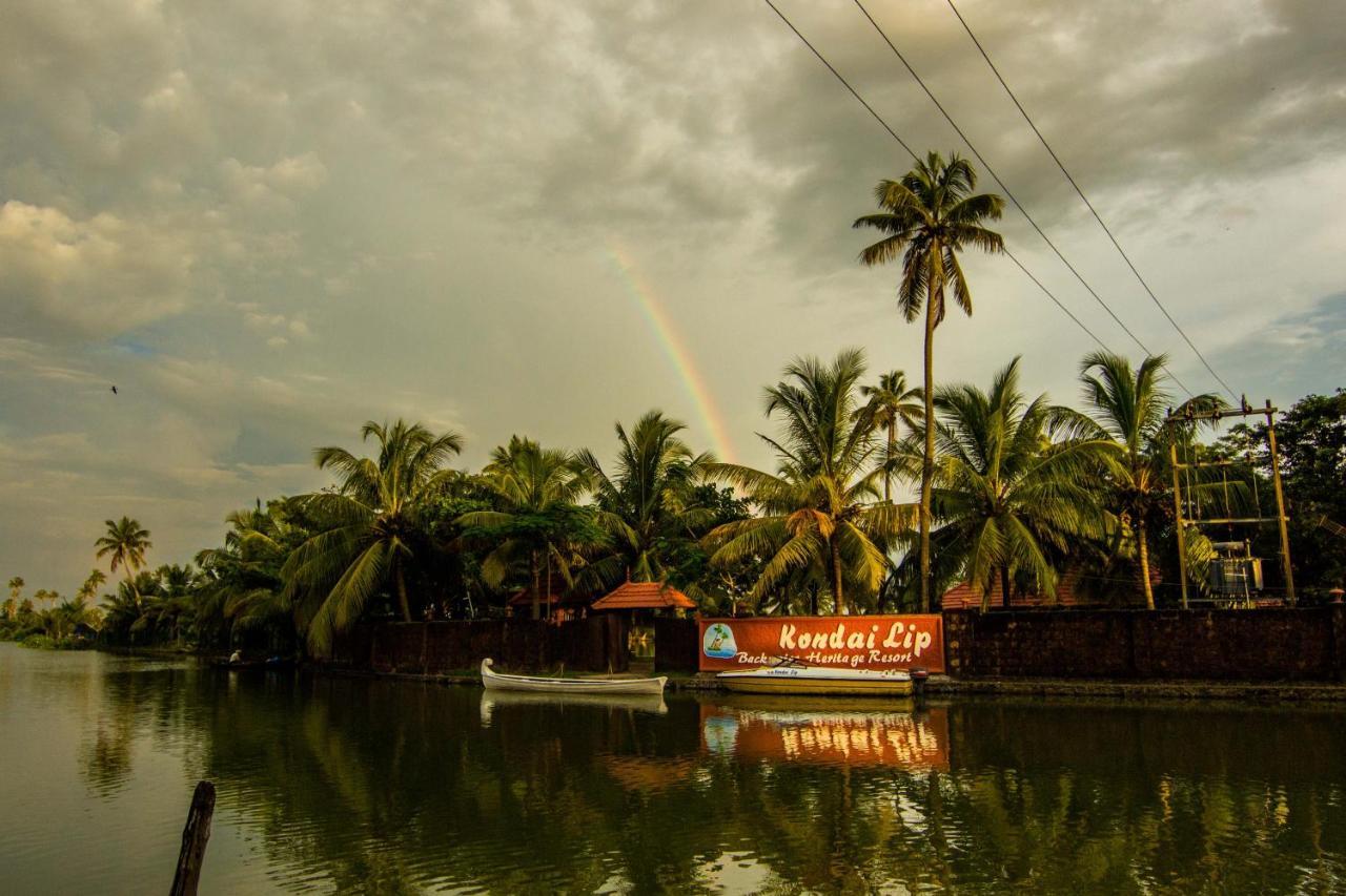 Kondai Lip Backwater Heritage Resort Kochi Exterior photo